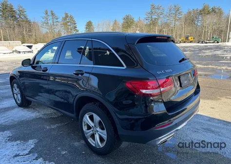 2016 Mercedes-Benz Glc 300 из США, поврежденный, VIN WDC0G4JB0GF071901